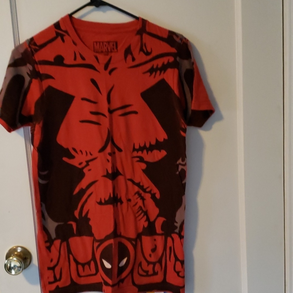 Deadpool body T-shirt